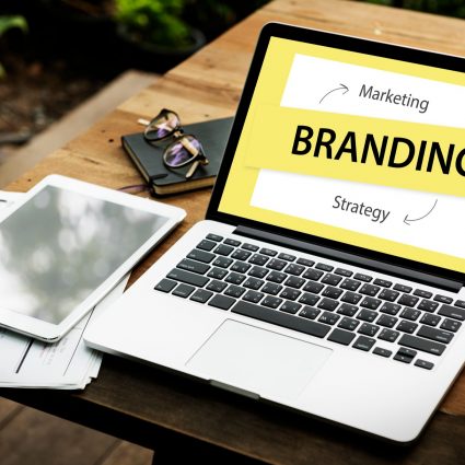 Corporate Design über Website, digitale Medien und Print konsistent umsetzen