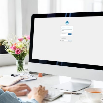 Desktop-Mockup der FUNCKGROUP Website zum Thema WordPress 7